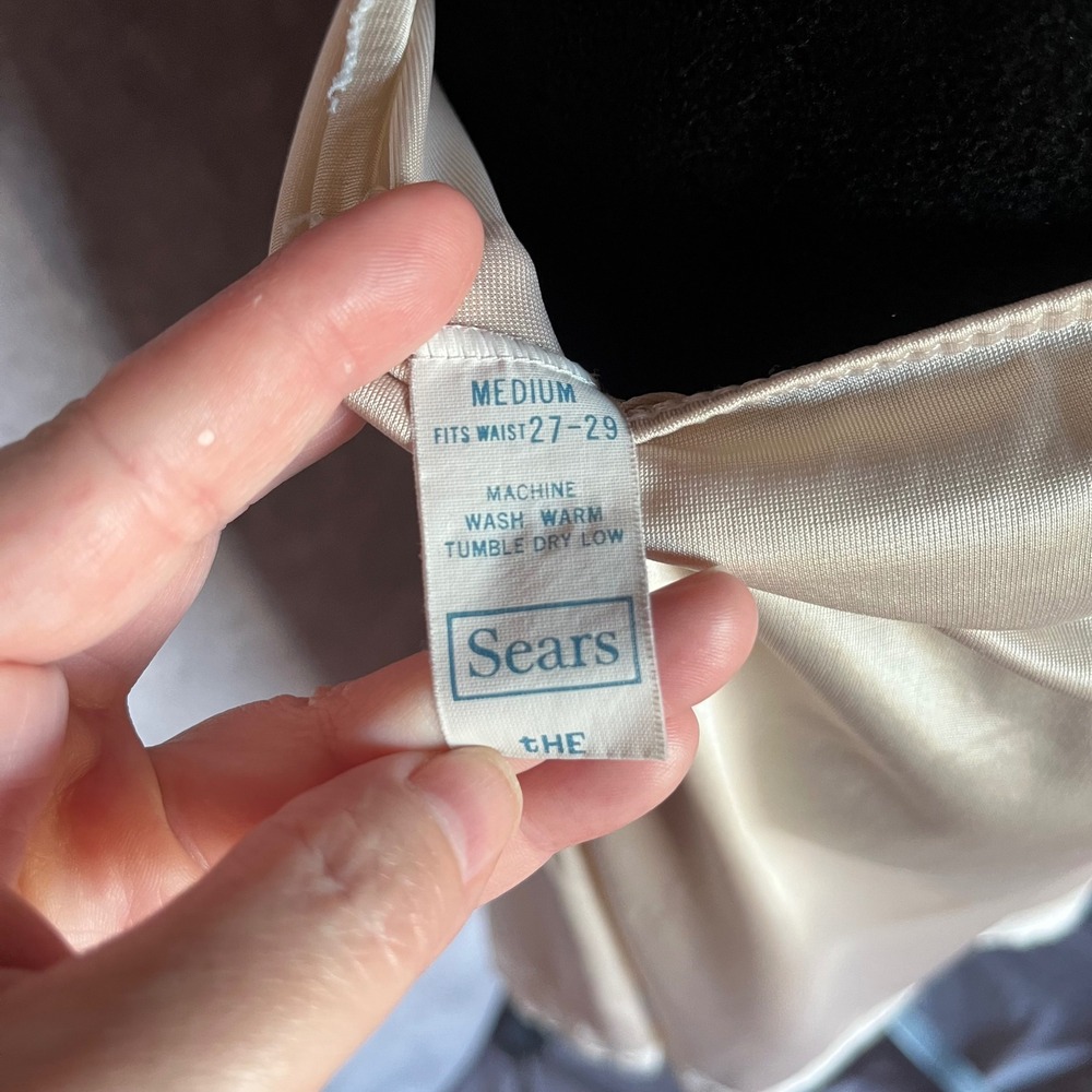 Vtg 70s 80s Sears Doesnt Slip Beige Half Slip Lingerie M Lace Trim Pin-up Skirt - Picture 3 of 7